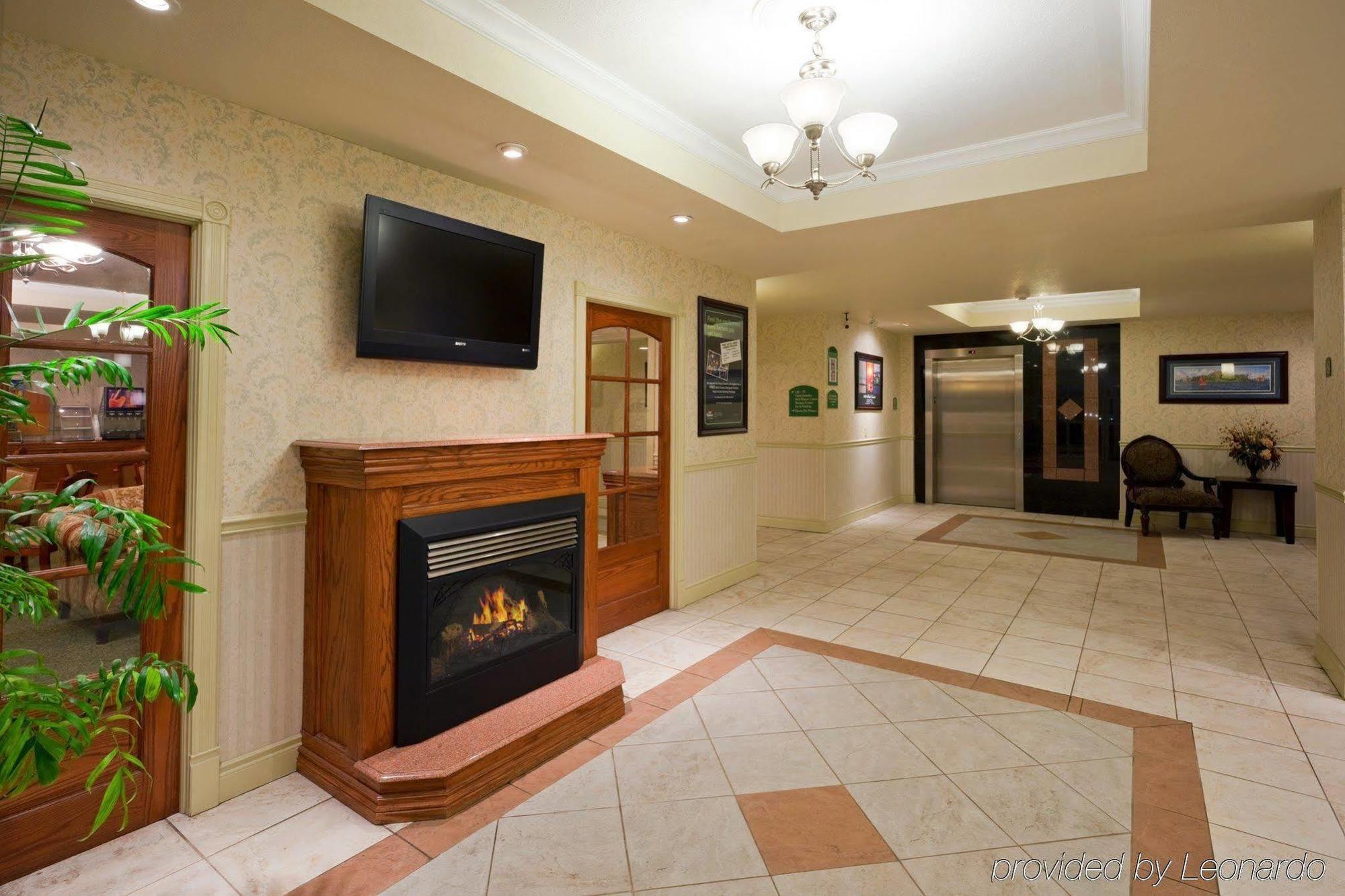 Holiday Inn Express Hotel & Suites 1000 Islands - Gananoque By Ihg Zewnętrze zdjęcie